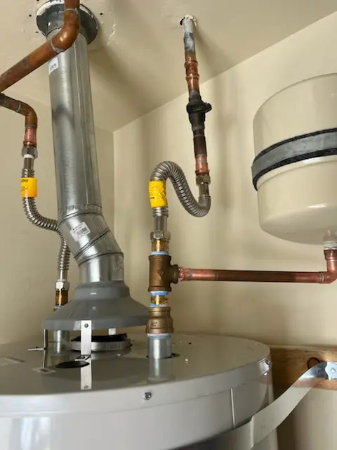 Water heater installation and plumbing repair in Brooke Jane Manor